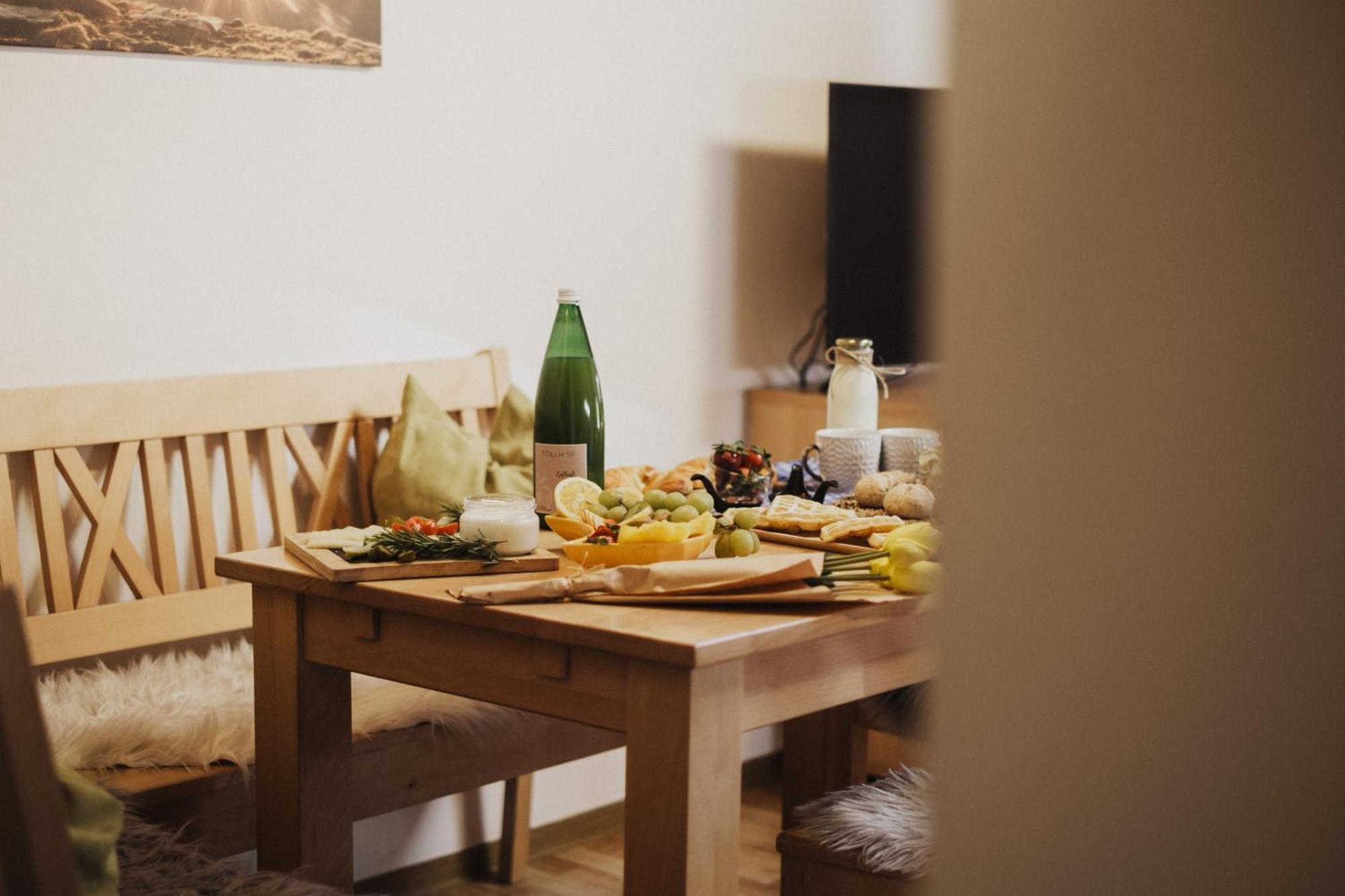 Toellhof Apartments And Farm Natz-Schabs Екстериор снимка