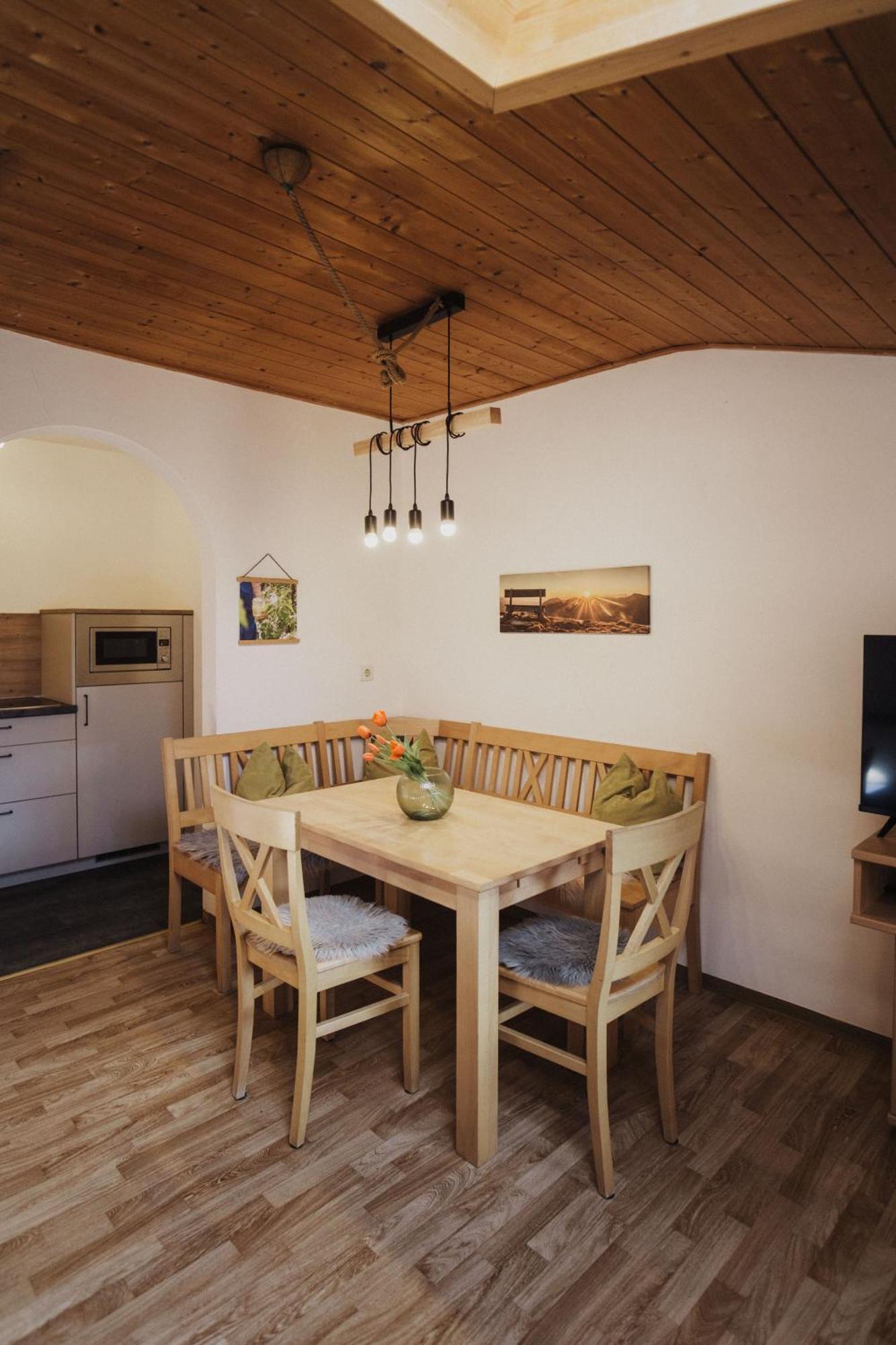 Toellhof Apartments And Farm Natz-Schabs Екстериор снимка